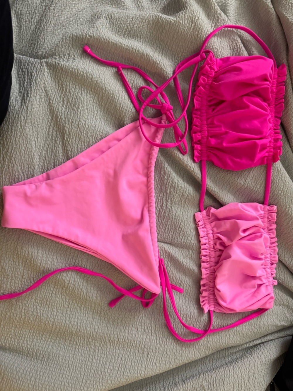 NEW WITH TAGS! Two-Tone Pink Bikini Set Size XL